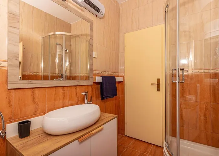 With Parking Space Jusici, Opatija - 15874 Апартаменты *