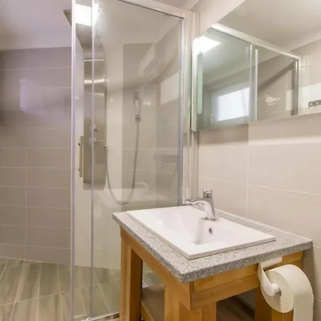 Daire With Parking Space Jusici, Opatija - 15874 Kastav